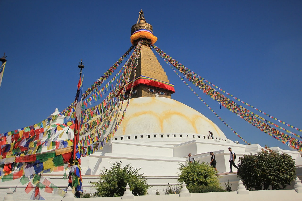 Majestic Boudhanath Stupa: A spiritual landmark in Kathmandu Valley, inviting travelers to experience Nepal’s rich cultural heritage.