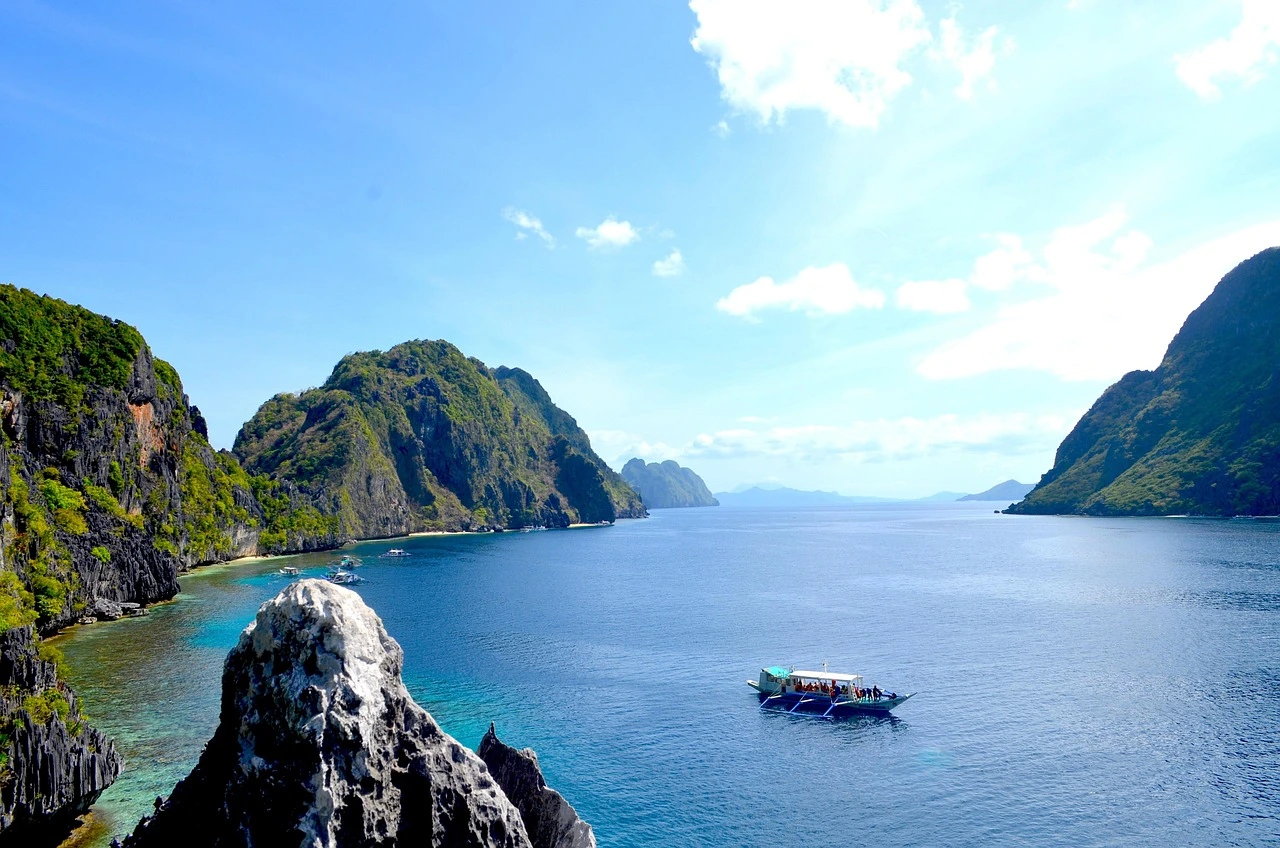 Exploring crystal-clear waters and vibrant islands on an unforgettable island hopping tour.