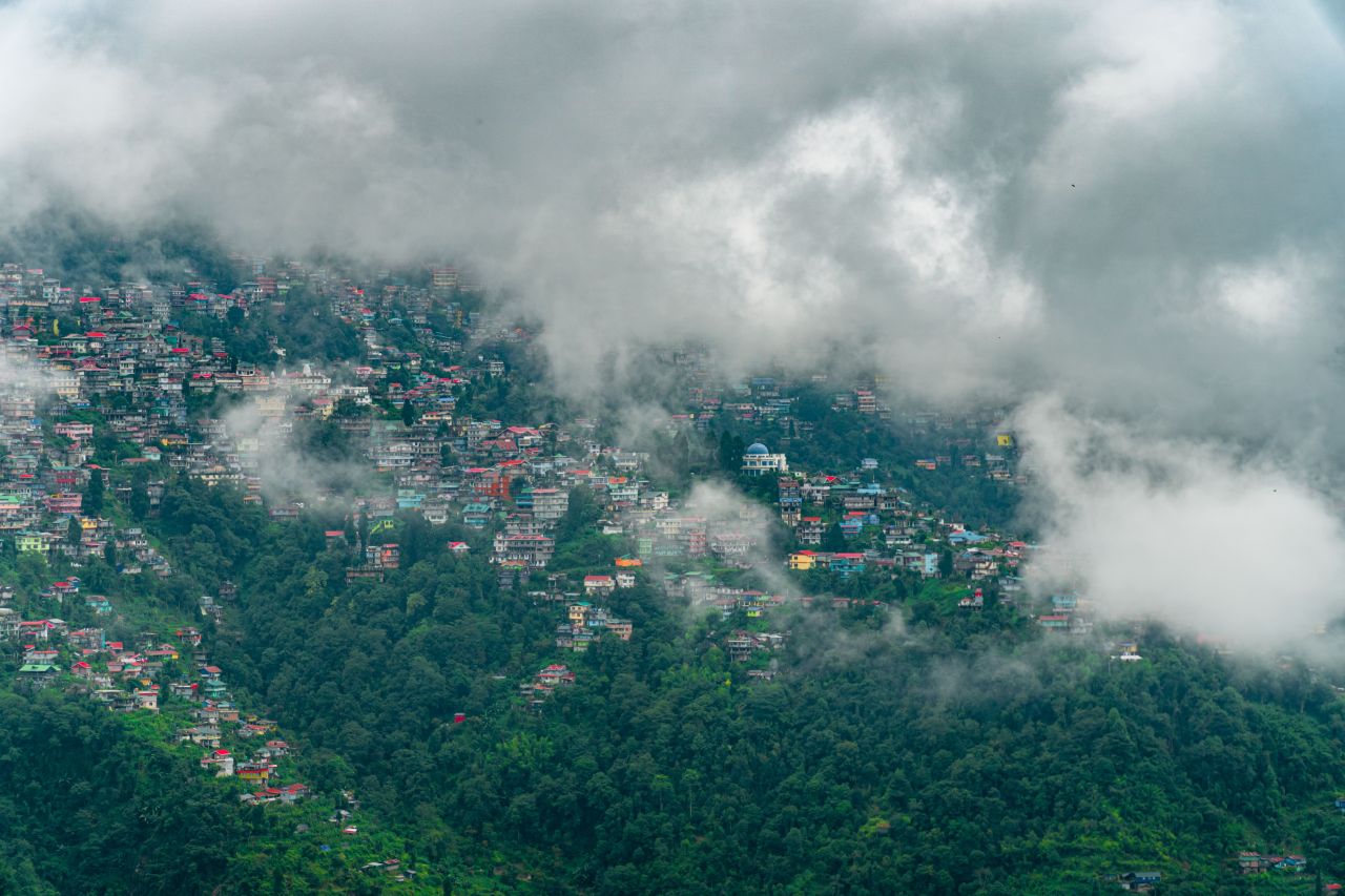 Nepal or Sikkim – Which Mountain Escape Should You Choose in 2026?